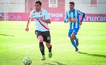 Felipe Chacartegui, en la imagen ante el Villarrubia, es baja por sanción en el Sevilla Atlético. Felipe Chacartegui, en la imagen ante el Villarrubia, es baja por sanción en el Sevilla Atlético.