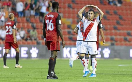 El adiós de Embarba afecta a Rayo y Betis El adiós de Embarba afecta a Rayo y Betis