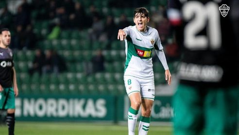 El Elche recibe oferta del Roma por Gonzalo Villar y la traslada al Valencia El Elche recibe oferta del Roma por Gonzalo Villar y la traslada al Valencia