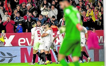 Lopetegui se instala en el 'Top 5' del Sevilla Lopetegui se instala en el 'Top 5' del Sevilla