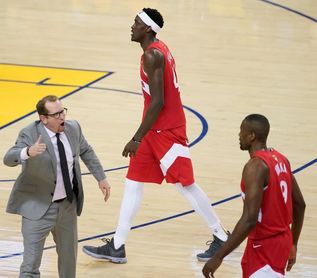 130-114. Ibaka lidera la octava victoria seguida de los Raptors 130-114. Ibaka lidera la octava victoria seguida de los Raptors