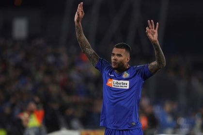 Granada incorpora al extremo brasileño Robert Kenedy, cedido por el Chelsea Granada incorpora al extremo brasileño Robert Kenedy, cedido por el Chelsea