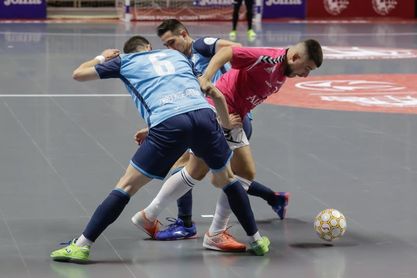 Los futbolistas se plantean no jugar sin test semanales de COVID-19 Los futbolistas se plantean no jugar sin test semanales de COVID-19