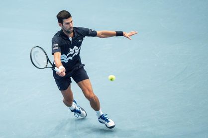 Djokovic, sonrojado por Lorenzo Sonego Djokovic, sonrojado por Lorenzo Sonego