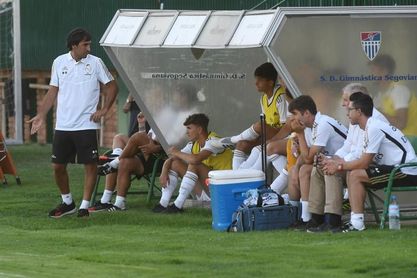 El Rayo Majadahonda confirma la suspensión del partido por tres positivos del Castilla El Rayo Majadahonda confirma la suspensión del partido por tres positivos del Castilla