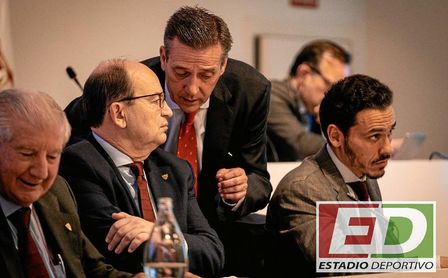 El Sevilla FC presenta unos 35 millones menos de presupuesto para la 20/21. El Sevilla FC presenta unos 35 millones menos de presupuesto para la 20/21.