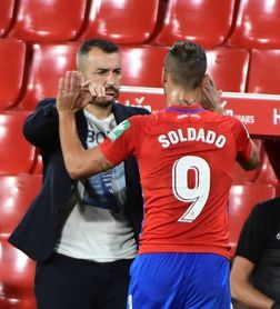 Diego Martínez pide "disfrutar de un partido de los grandes" Diego Martínez pide "disfrutar de un partido de los grandes"