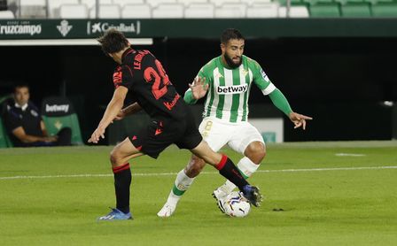 Fekir, en el partido entre el Betis y la Real Sociedad del Villamarín. Fekir, en el partido entre el Betis y la Real Sociedad del Villamarín.