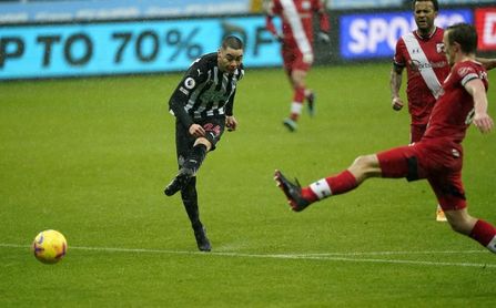 Miguel Almirón alivia al Newcastle Miguel Almirón alivia al Newcastle