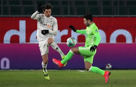 El Wolfsburgo cede al Eintracht el tercer puesto El Wolfsburgo cede al Eintracht el tercer puesto