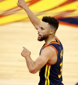106-114. Warriors vencen a los Knicks en Madison Aquare Garden, que volvió a tener afición 106-114. Warriors vencen a los Knicks en Madison Aquare Garden, que volvió a tener afición