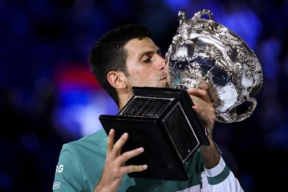Djokovic iguala con Federer y Medvedev a la caza de Nadal Djokovic iguala con Federer y Medvedev a la caza de Nadal