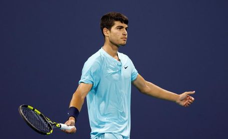El finlandés Ruusuvuori vence en 3 sets al español Alcaraz y pasa a segunda ronda. El finlandés Ruusuvuori vence en 3 sets al español Alcaraz y pasa a segunda ronda.