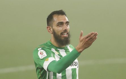 Borja Iglesias se apunta para el domingo Borja Iglesias se apunta para el domingo