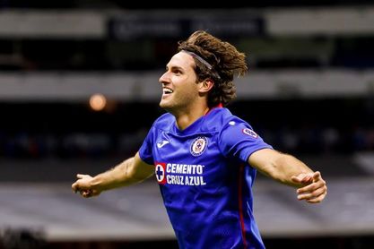 Giménez, campeón con Cruz Azul, se integra a la selección olímpica mexicana Giménez, campeón con Cruz Azul, se integra a la selección olímpica mexicana