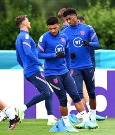 El Dortmund confirma traspaso de Sancho al Manchester United por 85 millones de euros El Dortmund confirma traspaso de Sancho al Manchester United por 85 millones de euros