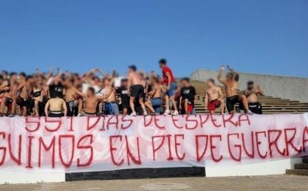 Biris Norte no estará en la vuelta al Sánchez-Pizjuán y critica la subida de precios en los abonos del Sevilla Biris Norte no estará en la vuelta al Sánchez-Pizjuán y critica la subida de precios en los abonos del Sevilla