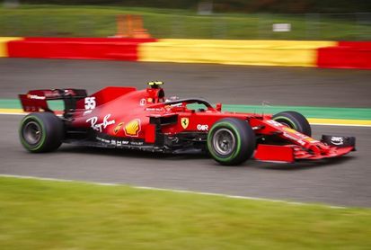 Verstappen delante de 'Checo' en el último libre; Alonso, décimo y Sainz, 14 Verstappen delante de 'Checo' en el último libre; Alonso, décimo y Sainz, 14