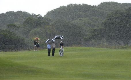 La lluvia fuerza a la cancelación y el torneo queda reducido a 54 hoyos La lluvia fuerza a la cancelación y el torneo queda reducido a 54 hoyos