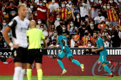 Vinicius: "El secreto es que el míster me da la confianza que necesito" Vinicius: "El secreto es que el míster me da la confianza que necesito"