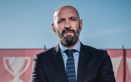 Monchi lanza un mensaje al sevillismo tras la primera derrota Monchi lanza un mensaje al sevillismo tras la primera derrota