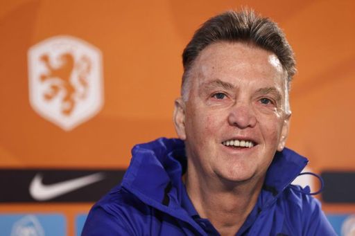 Van Gaal Cuando Va Mal La Gente Del Barca Siempre Mira A Los Extranjeros Estadio Deportivo