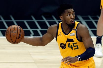 95-107. Jazz, con Mitchell de líder, dan a Bucks tercera derrota consecutiva 95-107. Jazz, con Mitchell de líder, dan a Bucks tercera derrota consecutiva