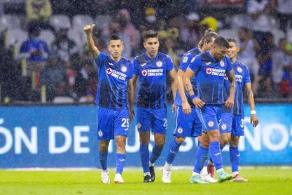 El América pierde con Cruz Azul, pero sigue de líder del Apertura El América pierde con Cruz Azul, pero sigue de líder del Apertura