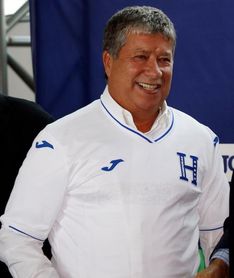 'Bolillo' Gómez dirige su primer entrenamiento como técnico de Honduras 'Bolillo' Gómez dirige su primer entrenamiento como técnico de Honduras