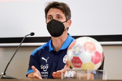 Barros Schelotto cita a los hermanos Romero para enfrentar a Chile y Colombia Barros Schelotto cita a los hermanos Romero para enfrentar a Chile y Colombia