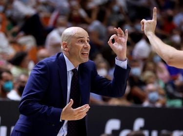 Un Valencia abonado a la épica quiere mirar arriba a costa del Bourg en Bresse Un Valencia abonado a la épica quiere mirar arriba a costa del Bourg en Bresse