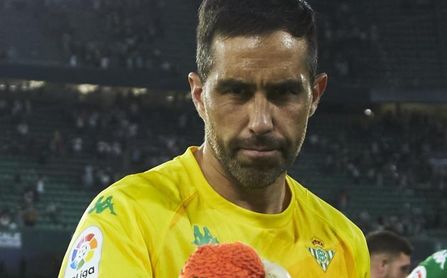 En Chile vuelven a enredar con el futuro de Claudio Bravo En Chile vuelven a enredar con el futuro de Claudio Bravo