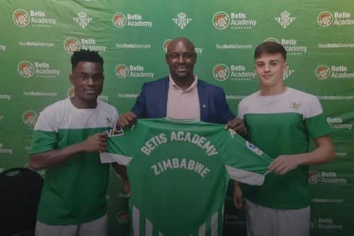 El Betis ficha a un joven talento brasileño, Bernardo Ribeiro: "Juego más que Neymar" El Betis ficha a un joven talento brasileño, Bernardo Ribeiro: "Juego más que Neymar"