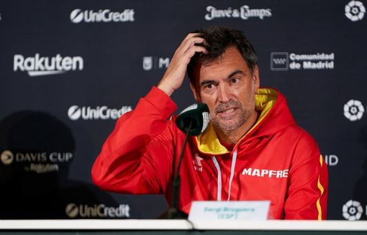 Bruguera: "Teniendo a Nadal pasas a ser favorito pero el equipo es muy bueno" Bruguera: "Teniendo a Nadal pasas a ser favorito pero el equipo es muy bueno"