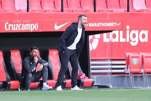 Diego Martínez rechaza otro banquillo a la espera de que llegue el deseado. Diego Martínez rechaza otro banquillo a la espera de que llegue el deseado.