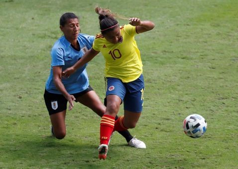3-2. Doblete de Usme y gol de Santos rompen pretensiones de Aquino y Uruguay