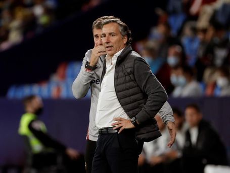 Pereira, Salvador y Navarro se despiden de la plantilla Pereira, Salvador y Navarro se despiden de la plantilla