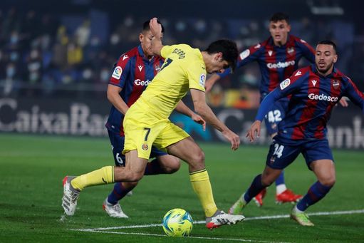 5-0: El Villarreal no dio opción a un frágil Levante 5-0: El Villarreal no dio opción a un frágil Levante