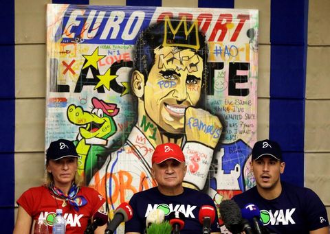 La familia de Djokovic insiste que el tenista no violó ninguna ley
