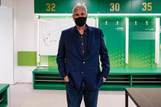 Tras el mercado, la portería bética Tras el mercado, la portería bética