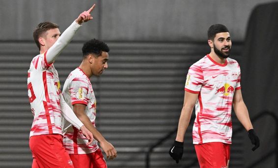 Dani Olmo se reencuentra con el gol y sentencia la clasificación del Leipzig
