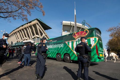 Antiviolencia propone 150.000 ? y un mes de cierre del estadio del Betis