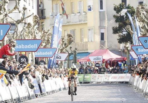 Roglic espera estar en el Dauphiné tras superar sus problemas de rodilla