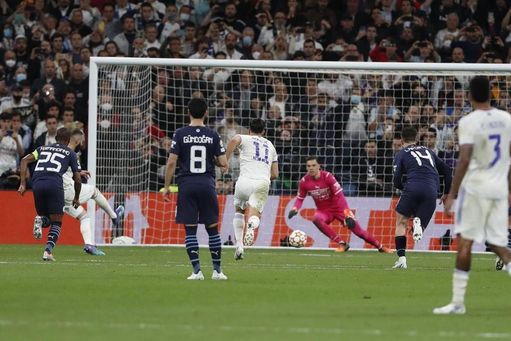 Benzema marca de penalti