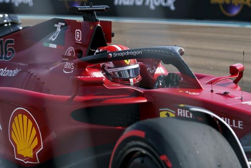 Leclerc y Sainz copan la primera fila para Ferrari en Miami