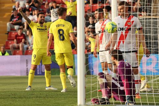 1-5. El Villarreal asalta Vallecas y mantiene la pelea por la Liga Europa