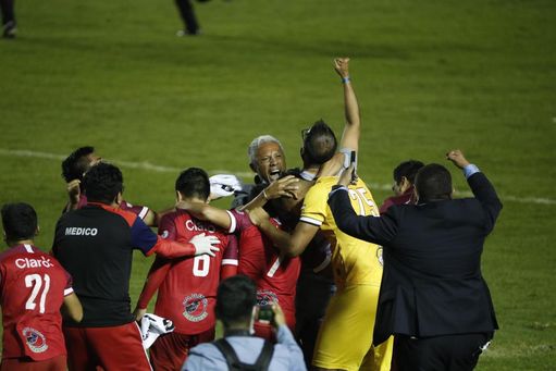 El Malacateco del mexicano Hernández se mete en las semifinales en Guatemala