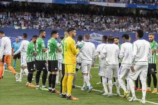 Isco y Joaquín recibieron el cariño del Santiago Bernabéu