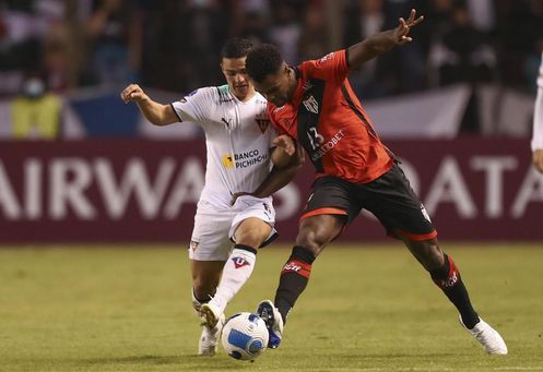 1-1. Goianiense pasa a octavos de final al privar del triunfo a Liga de Quito