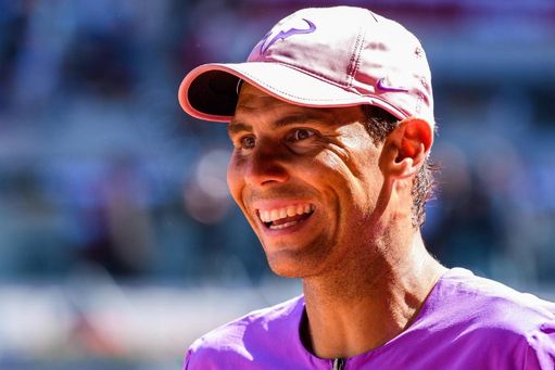 Rafael Nadal volvió a demostrar que es el rey de Roland Garros con una victoria en cuartos de final sobre el serbio Novak Djokovic.